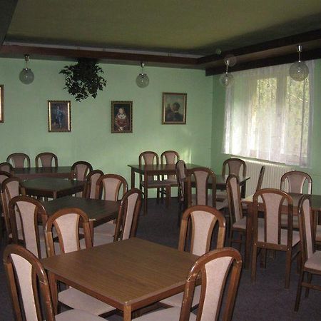 Hotel Reoneo Vernířovice Bagian luar foto