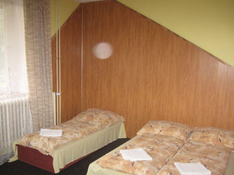 Hotel Reoneo Vernířovice Bagian luar foto